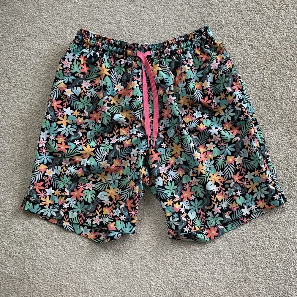 Chubbies Bloomerangs Classic Swim Trunks S Black‎ Floral Toucan Print 7" Inseam